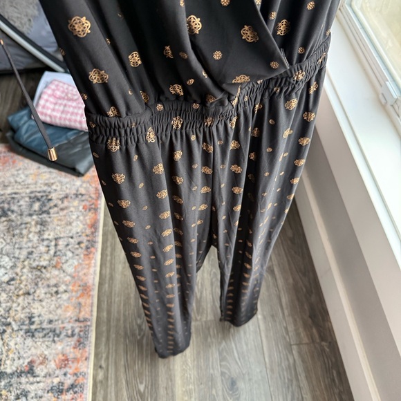 Jumpsuit - Picture 2 of 9